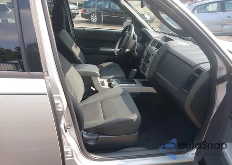 2011 Ford Escape Xlt z USA, uszkodzony, nr VIN 1FMCU0DG8BKA04731